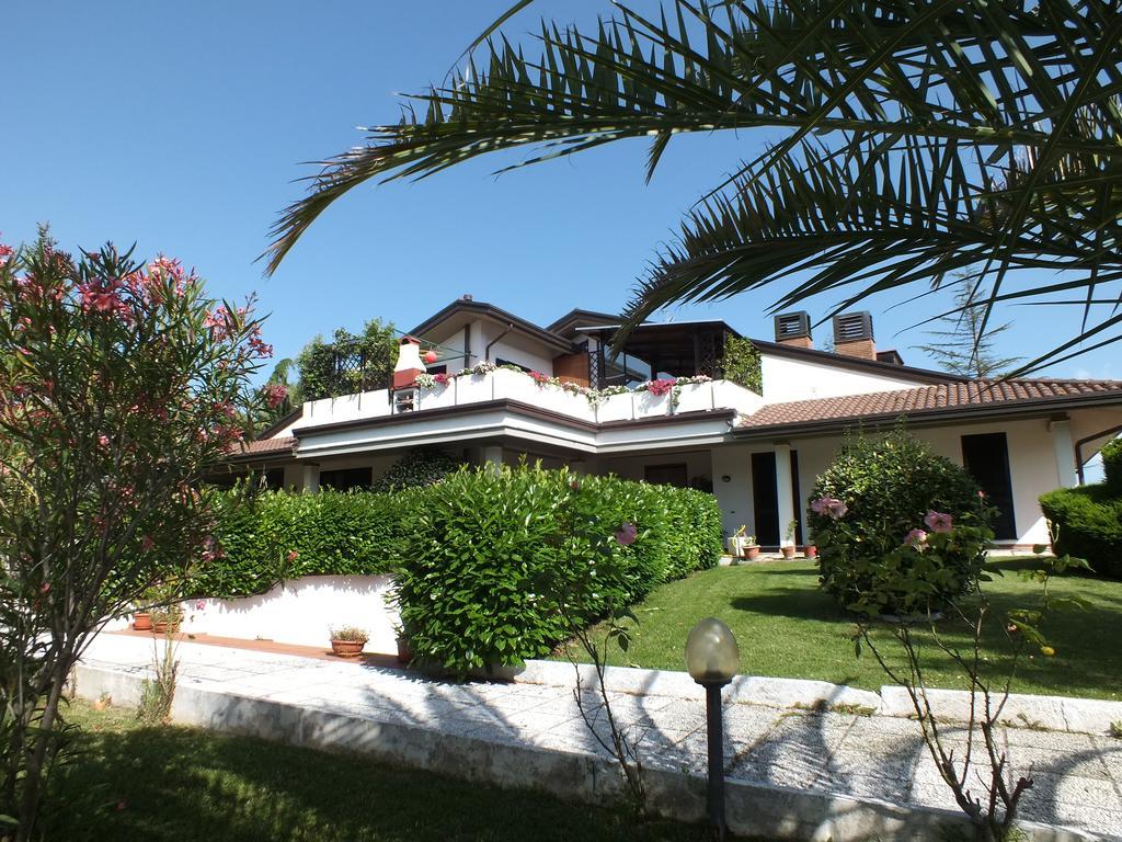 Villa Serena Assisi Szoba fotó